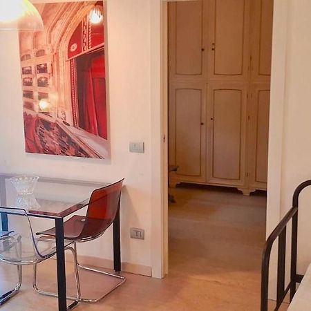 Piazzale Susa Bright Flat con Veranda Mailand Exterior foto