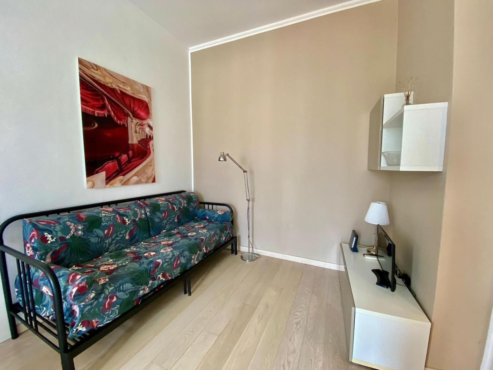 Piazzale Susa Bright Flat con Veranda Mailand Exterior foto